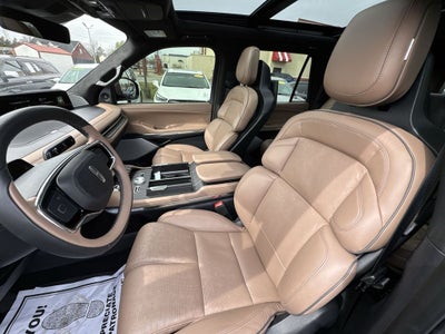 2025 Lincoln Navigator Black Label