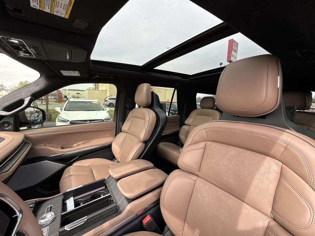 2025 Lincoln Navigator Black Label