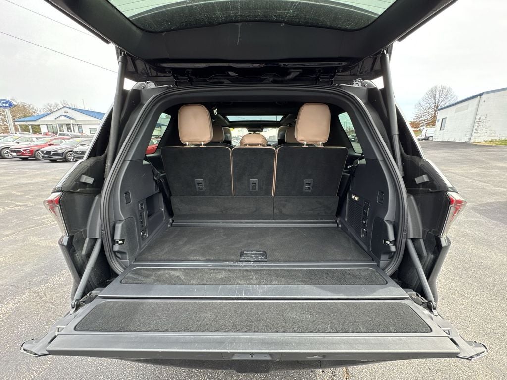 2025 Lincoln Navigator Black Label