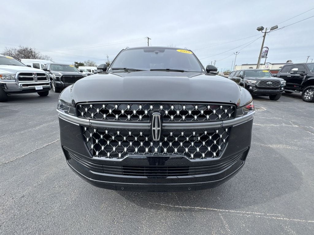 2025 Lincoln Navigator Black Label