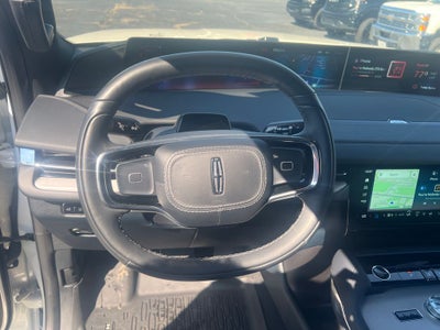 2025 Lincoln Navigator L Reserve