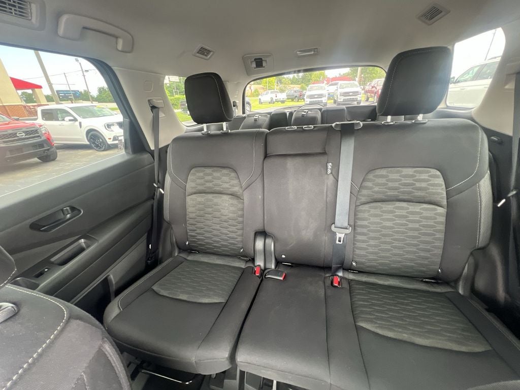 2023 Nissan Pathfinder S