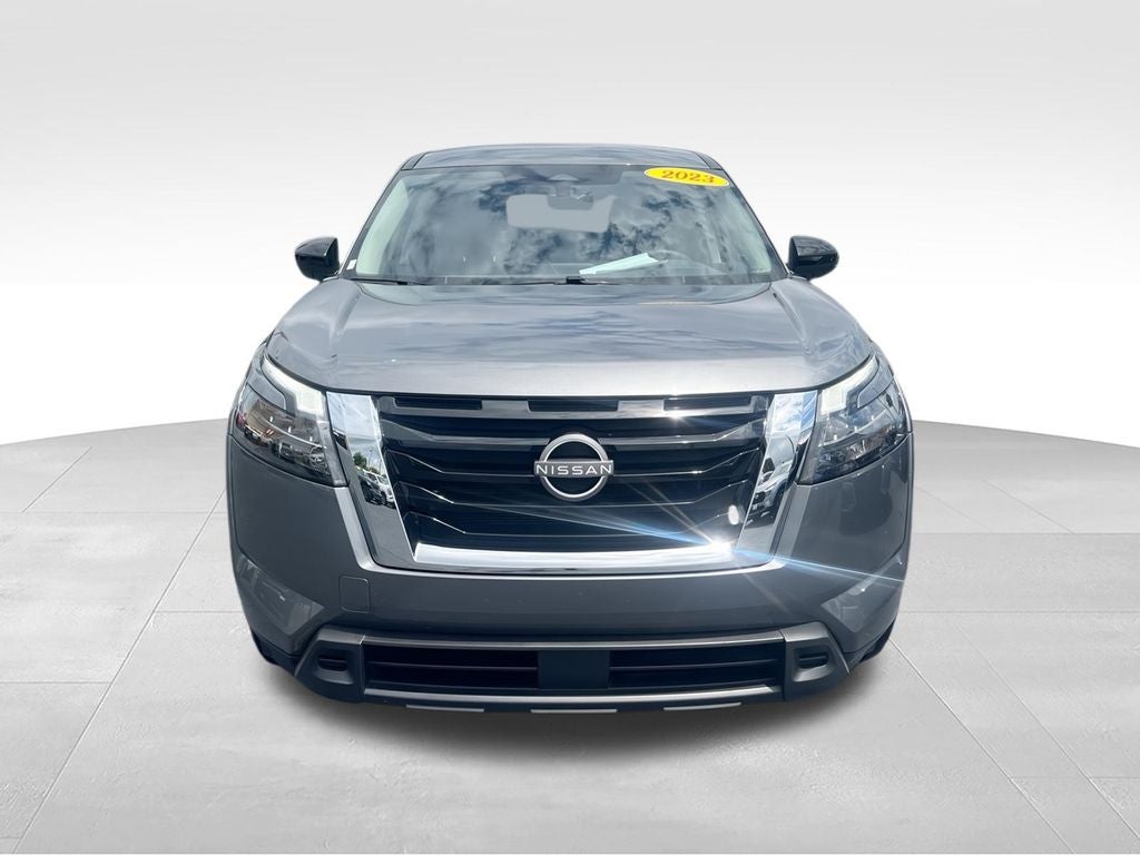 2023 Nissan Pathfinder S