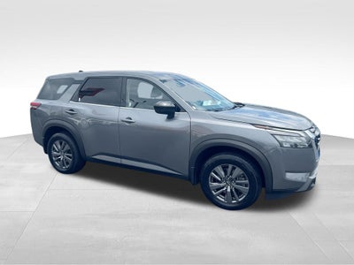 2023 Nissan Pathfinder S
