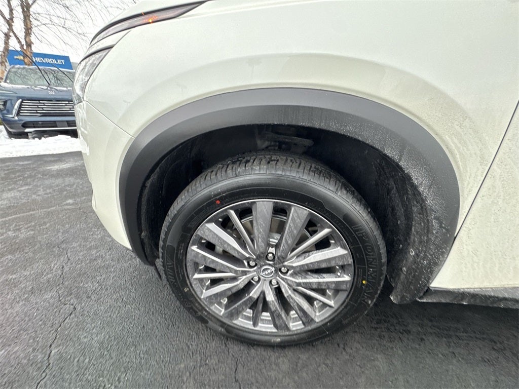 2023 Nissan Pathfinder SL