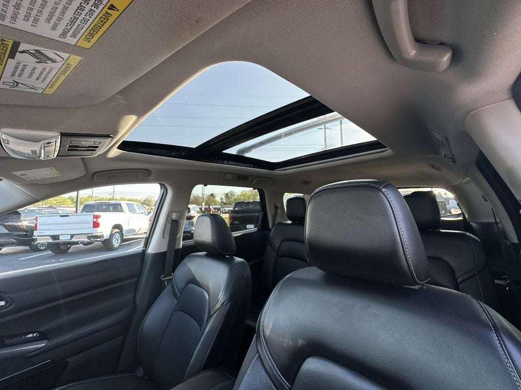 2023 Nissan Pathfinder SL