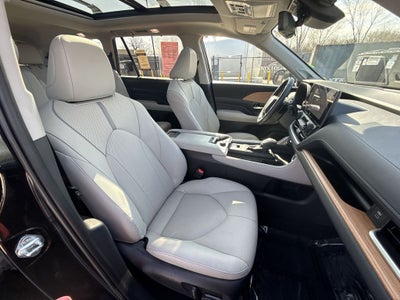 2024 Toyota Grand Highlander Platinum