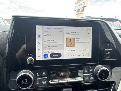 2023 Toyota Highlander Hybrid LE