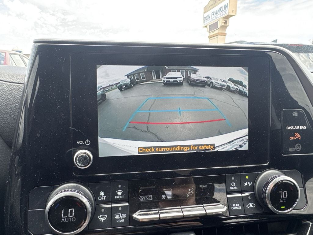 2023 Toyota Highlander Hybrid LE