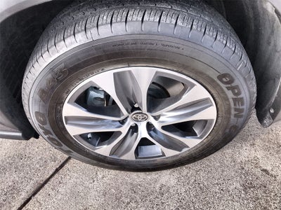 2024 Toyota Highlander Hybrid XLE