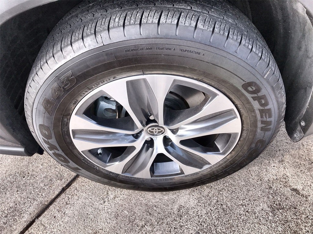 2024 Toyota Highlander Hybrid XLE