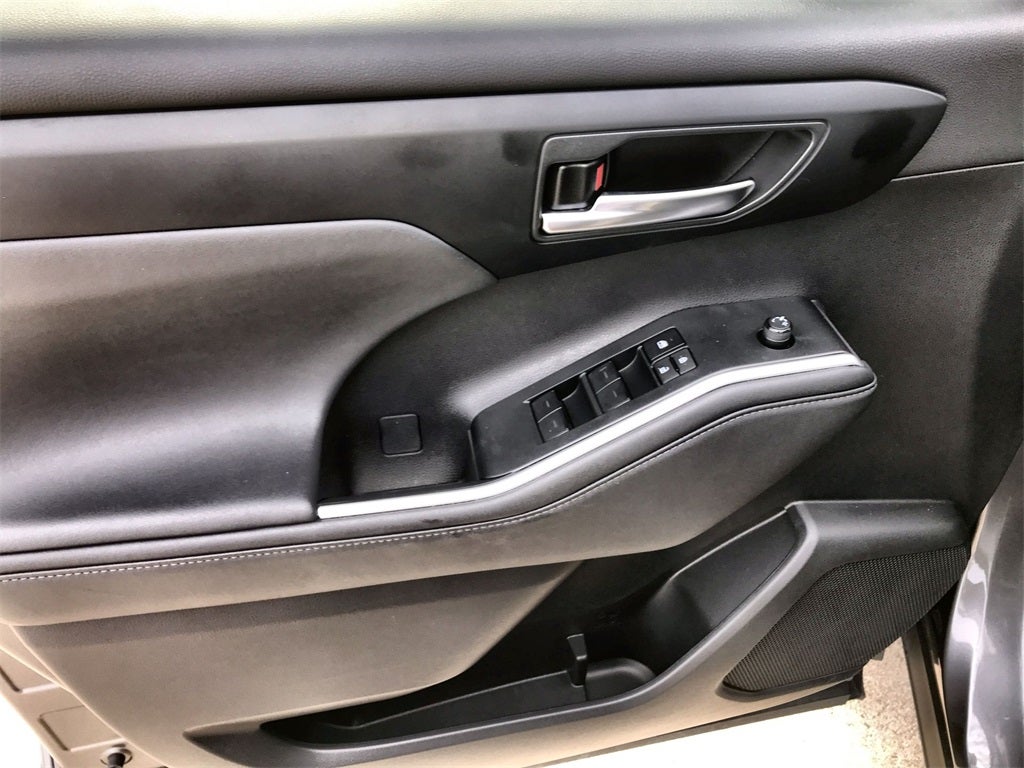 2024 Toyota Highlander Hybrid XLE