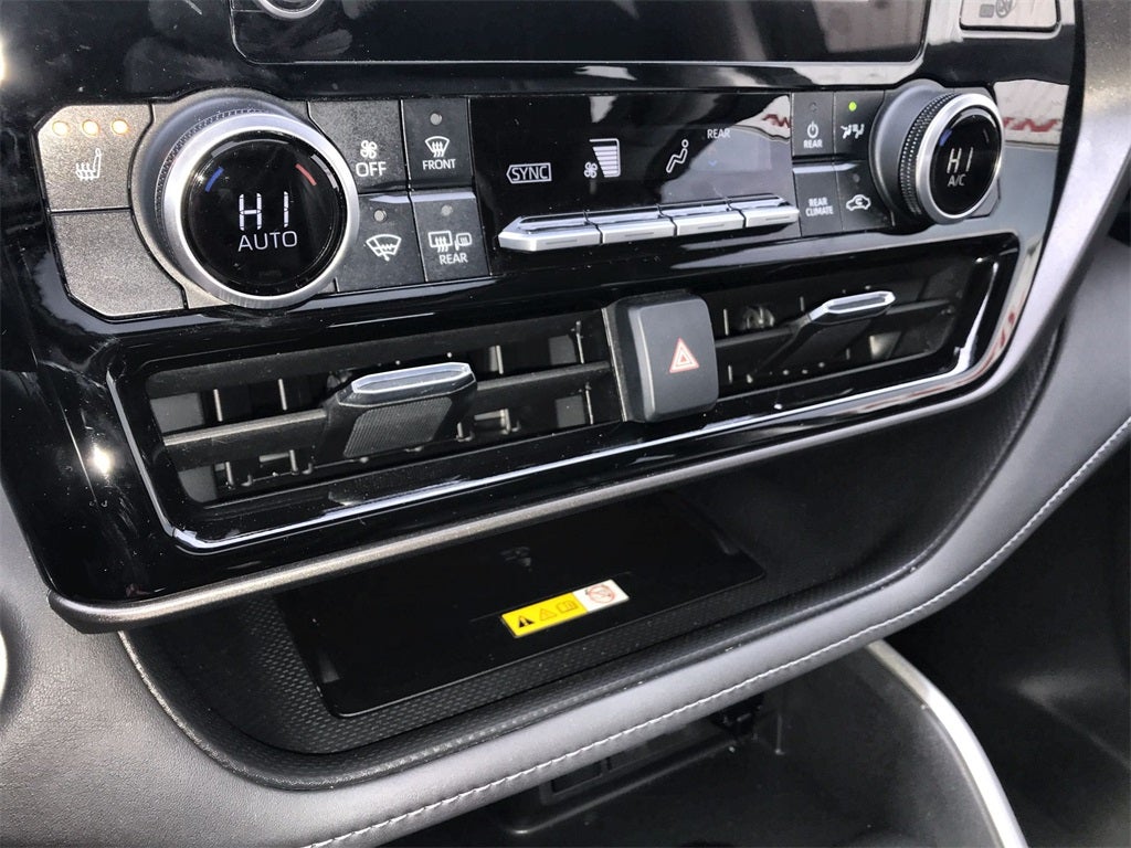 2024 Toyota Highlander Hybrid XLE