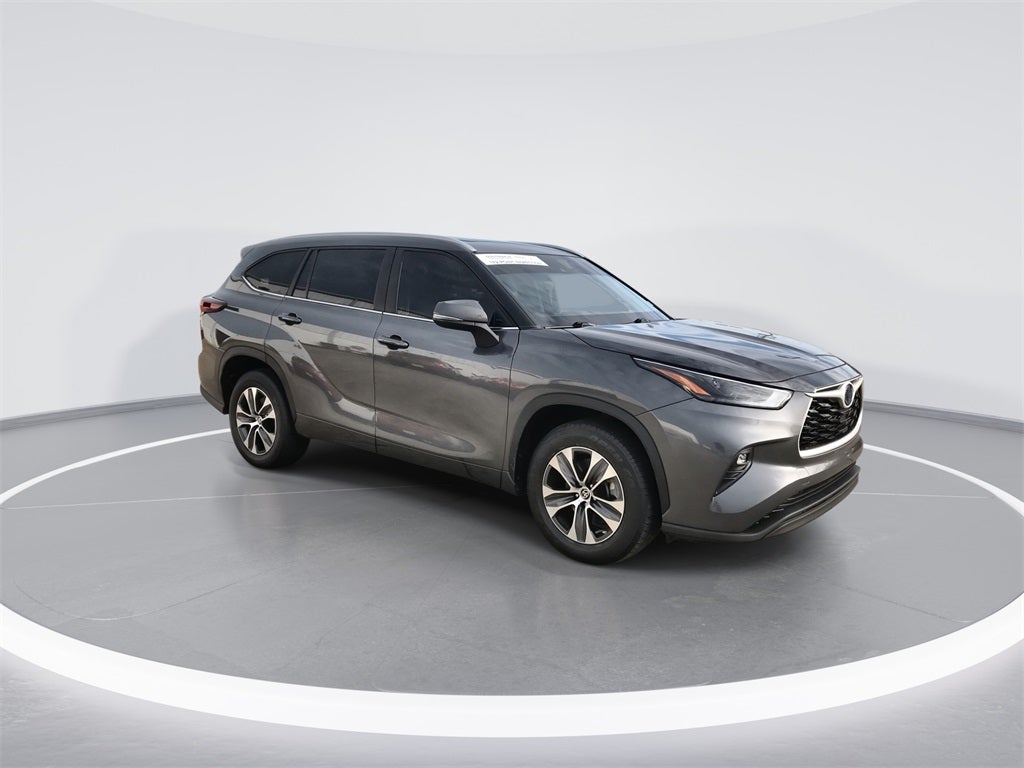 2024 Toyota Highlander Hybrid XLE