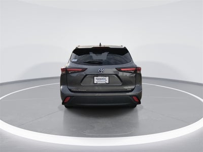 2024 Toyota Highlander Hybrid XLE