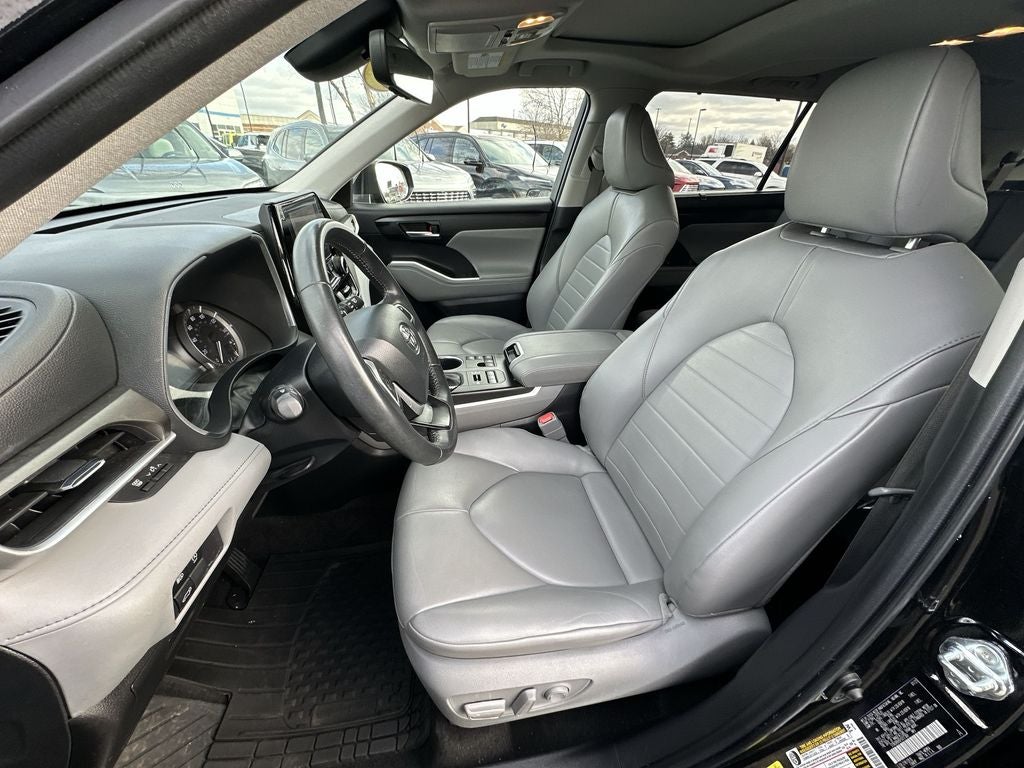 2023 Toyota Highlander XLE