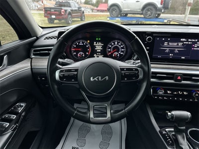 2022 Kia K5 EX