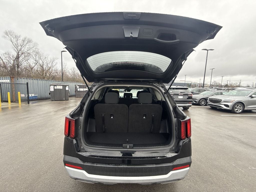 2025 Kia Sorento LX