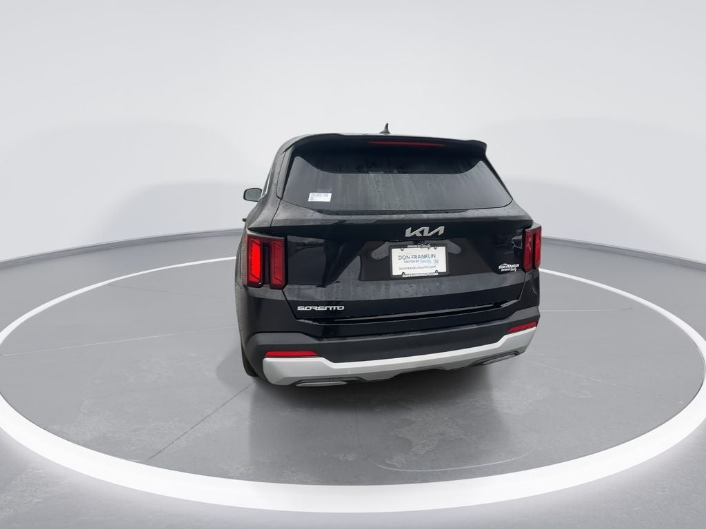 2025 Kia Sorento LX