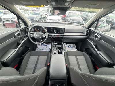 2025 Kia Sorento LX