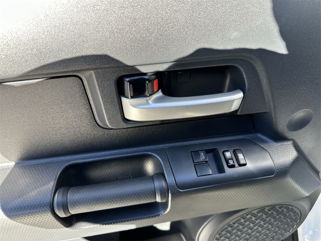 2014 Toyota FJ Cruiser Base