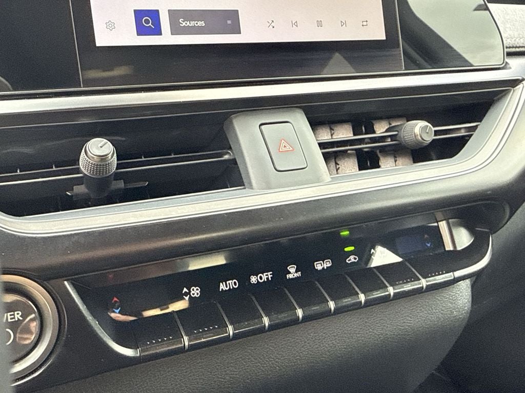 2024 Lexus UX 250h Base