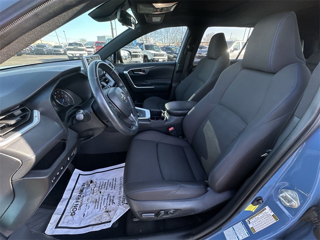 2022 Toyota RAV4 Hybrid SE