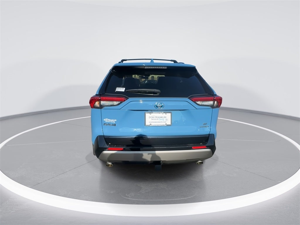 2022 Toyota RAV4 Hybrid SE