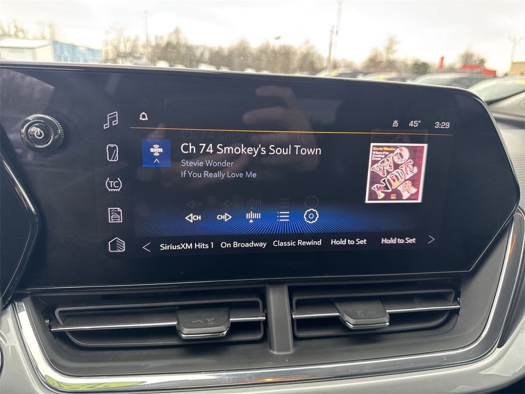 2025 Chevrolet Trax LT