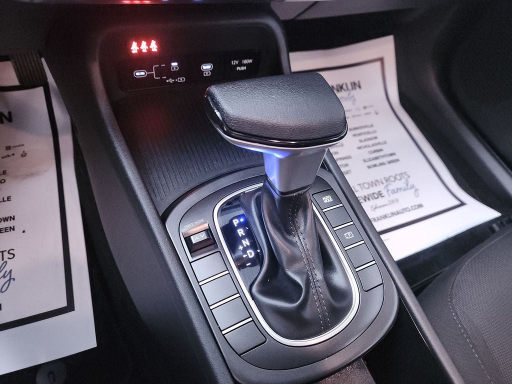 2025 Hyundai Kona SE