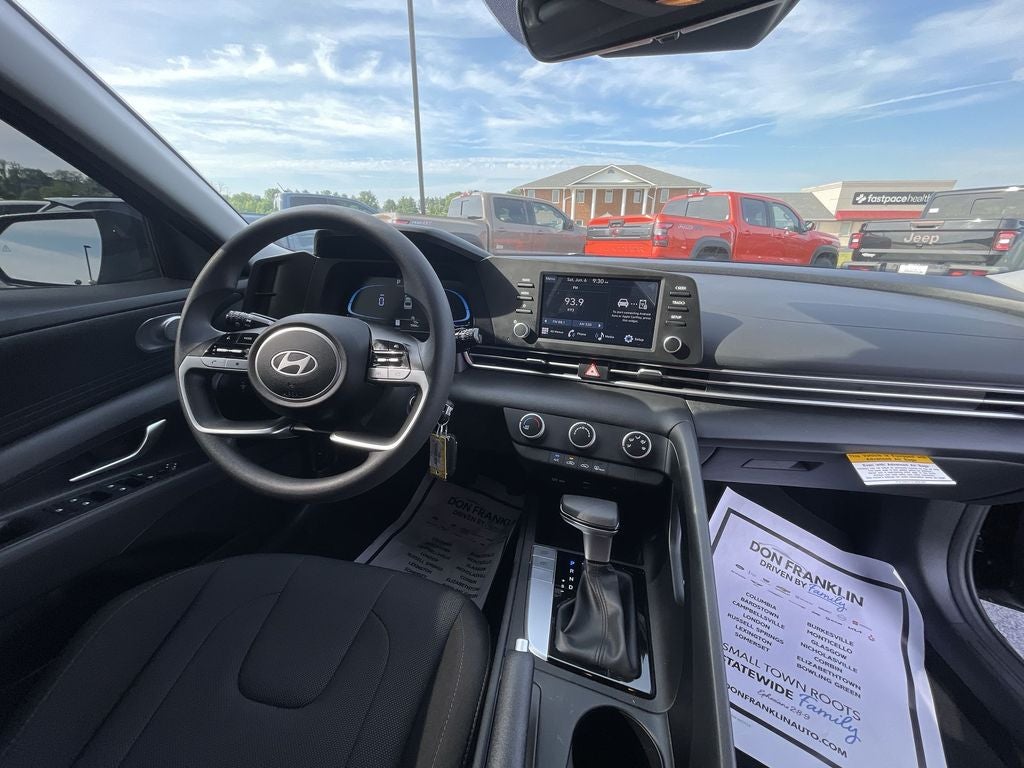 2026 Hyundai Elantra SE