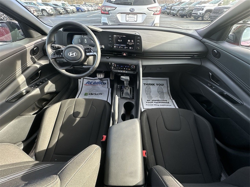 2025 Hyundai Elantra SEL Sport