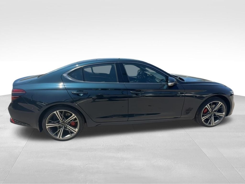 2025 Genesis G70 2.5T