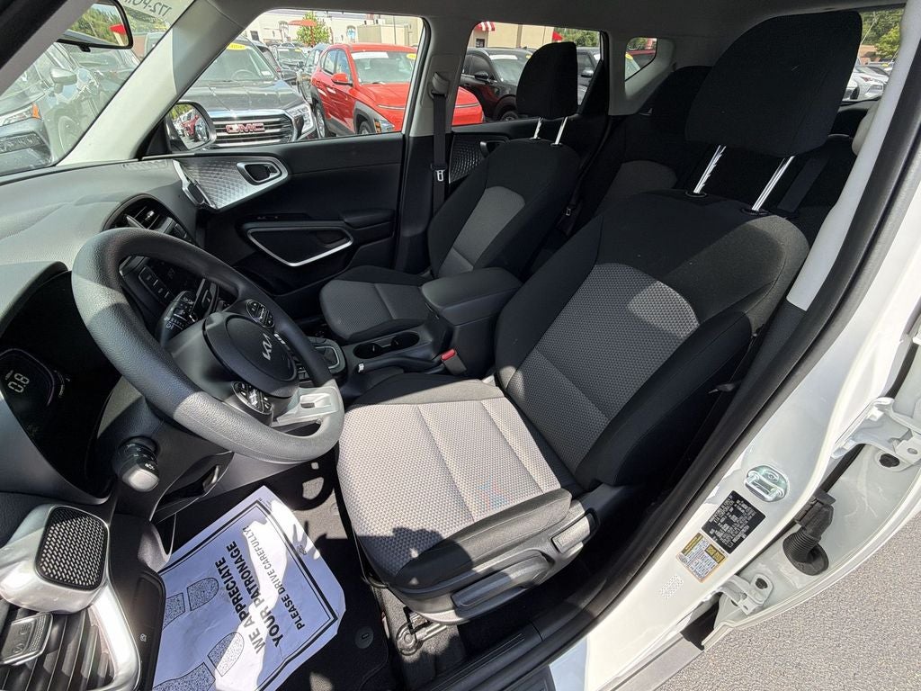 2025 Kia Soul LX