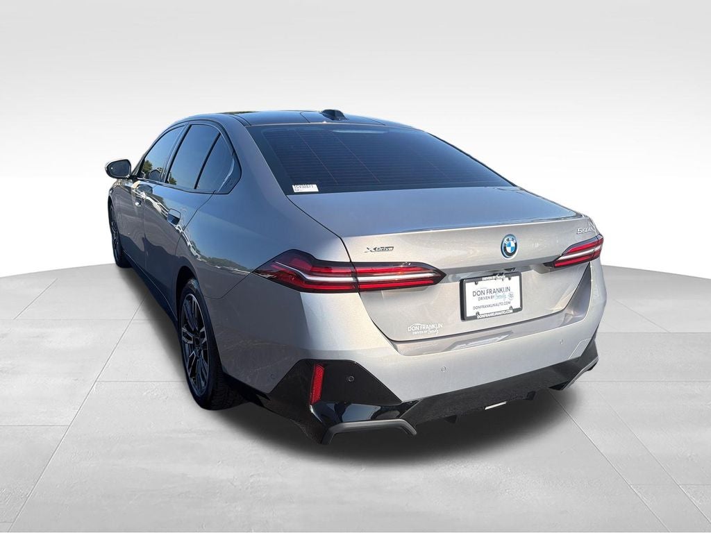 2026 BMW 5 Series 550e xDrive
