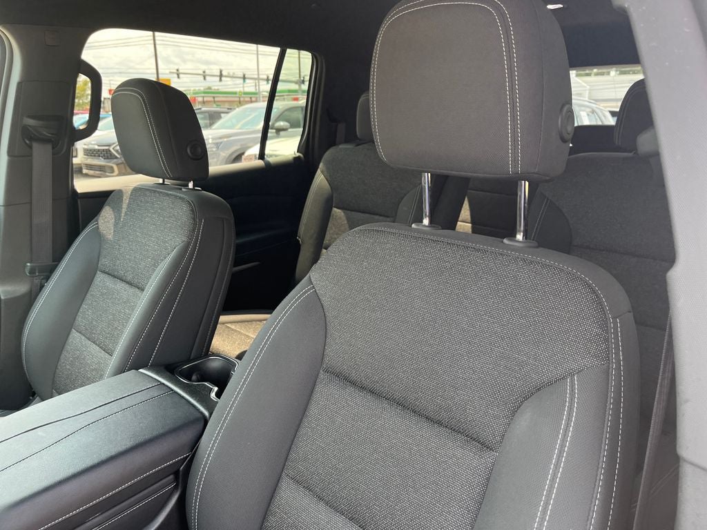 2025 Chevrolet Traverse LT 2LT