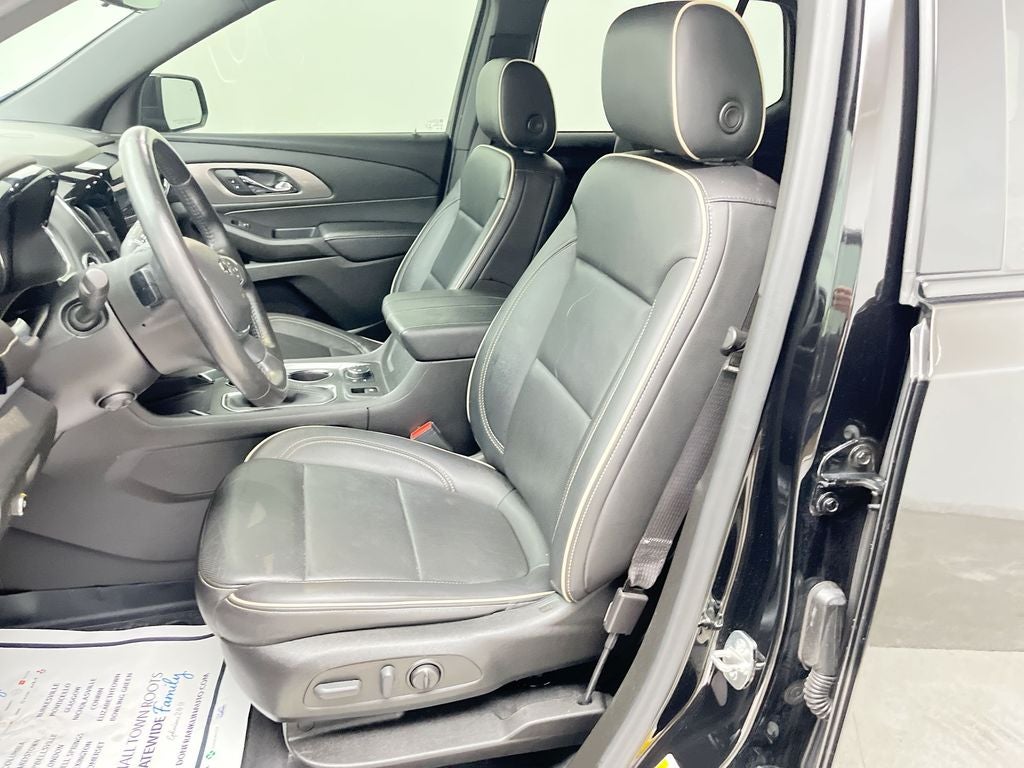 2022 Chevrolet Traverse Premier