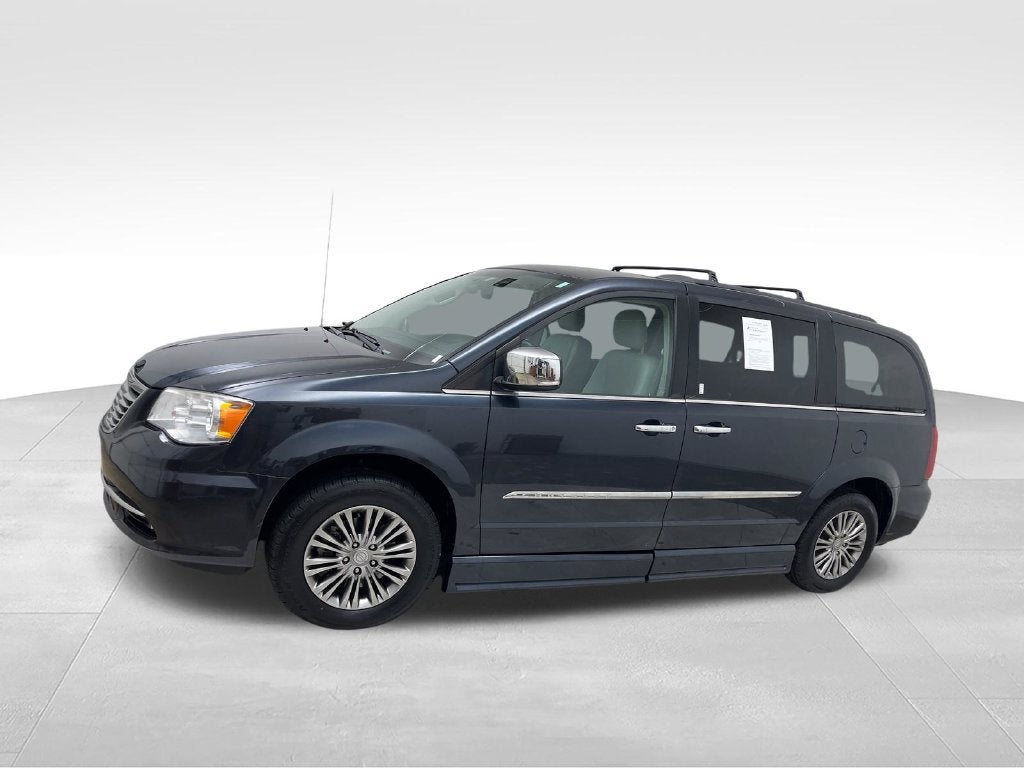 2014 Chrysler Town &amp; Country Touring-L