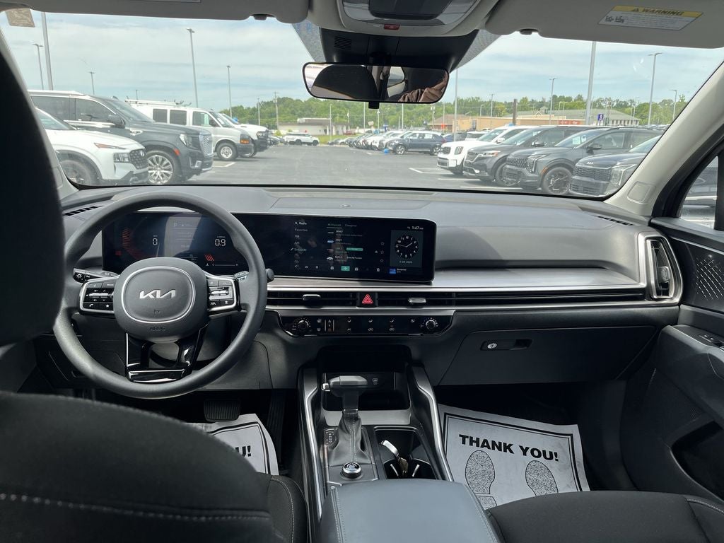 2025 Kia Sorento LX