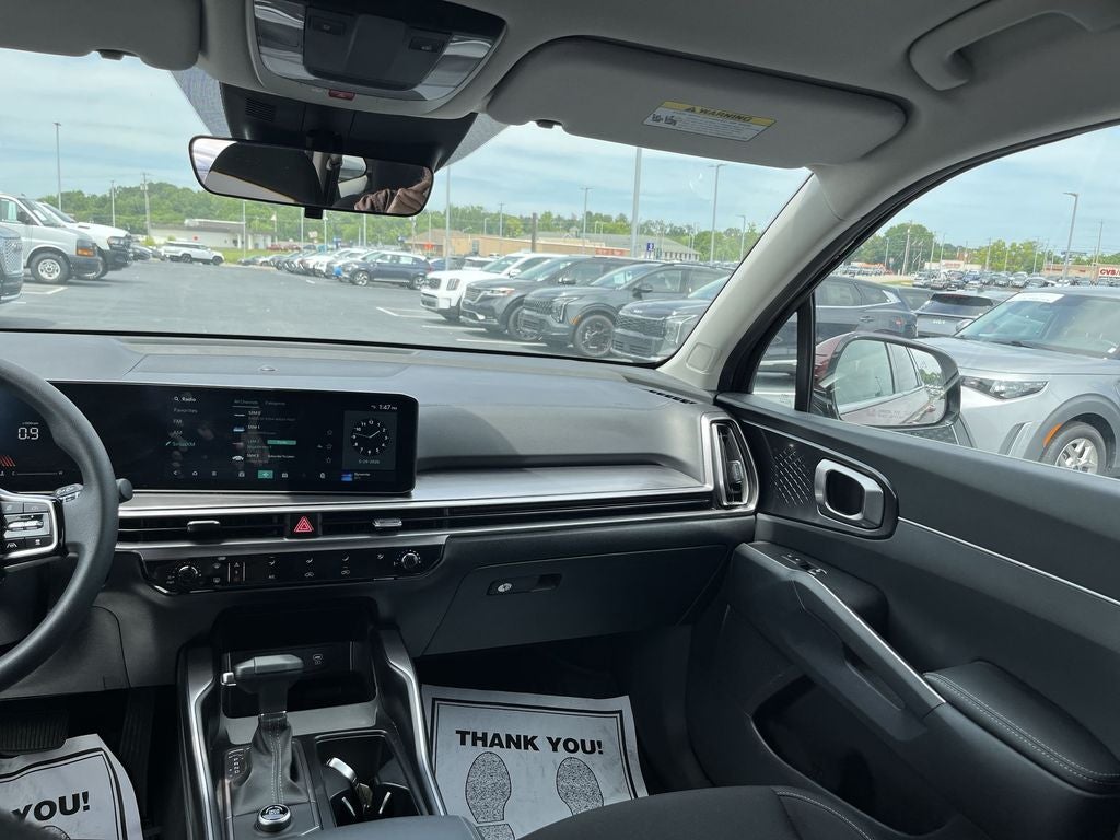 2025 Kia Sorento LX