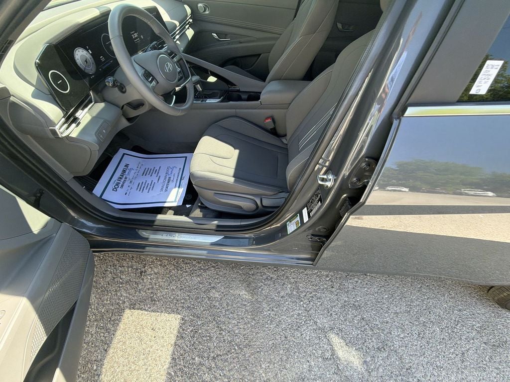 2024 Hyundai Elantra SEL