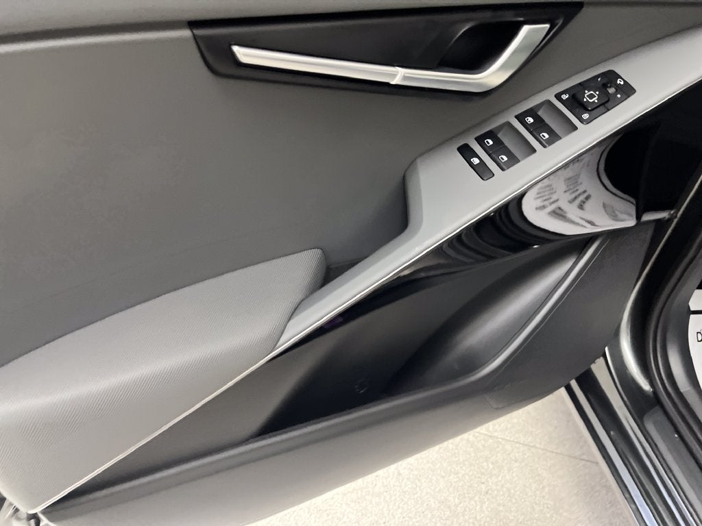 2025 Kia Niro EX Touring