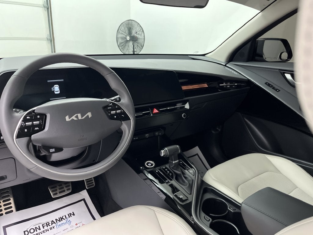 2025 Kia Niro EX Touring