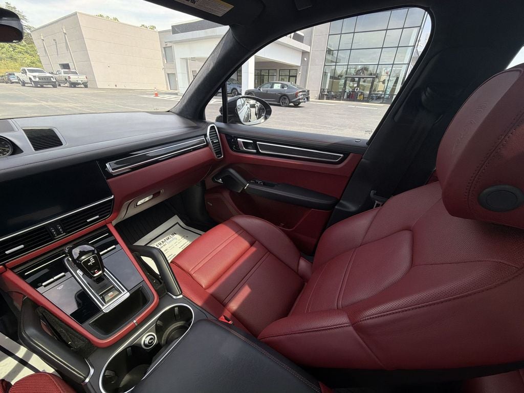 2021 Porsche Cayenne E-Hybrid Turbo S