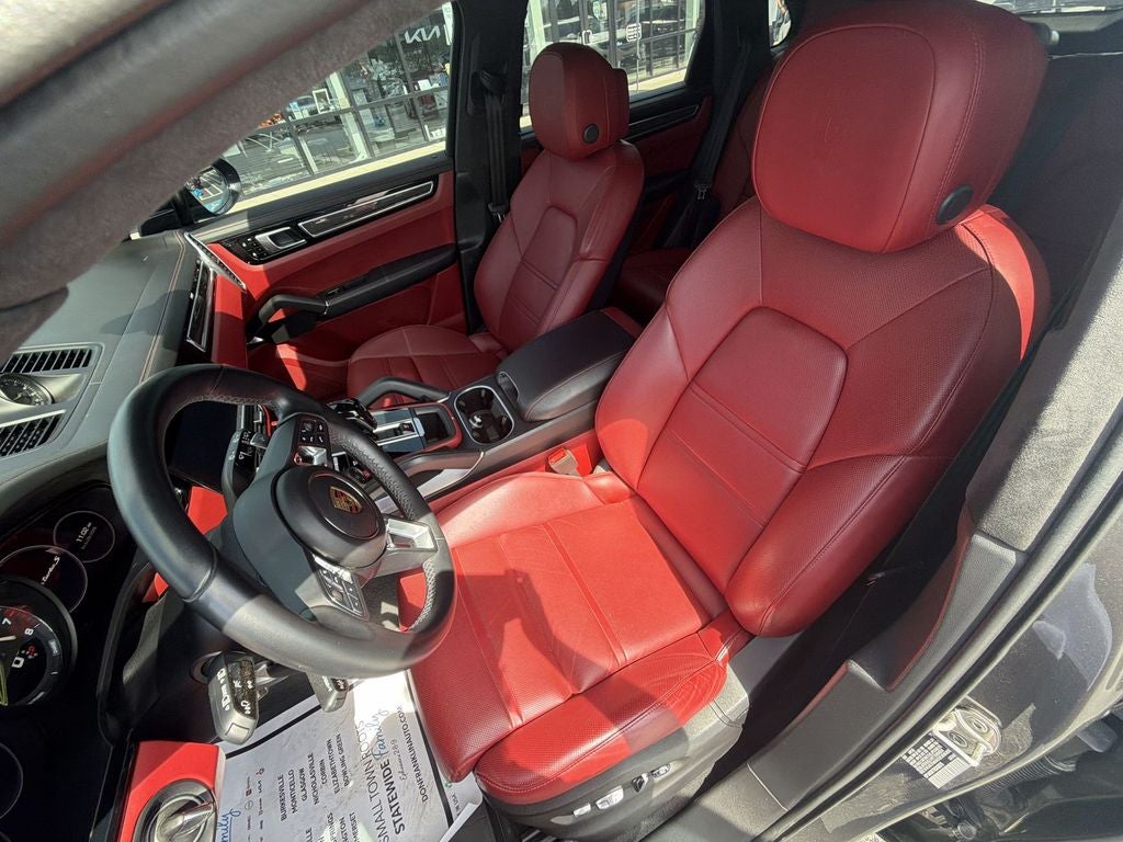 2021 Porsche Cayenne E-Hybrid Turbo S
