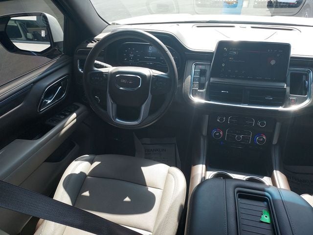 2023 GMC Yukon XL SLT