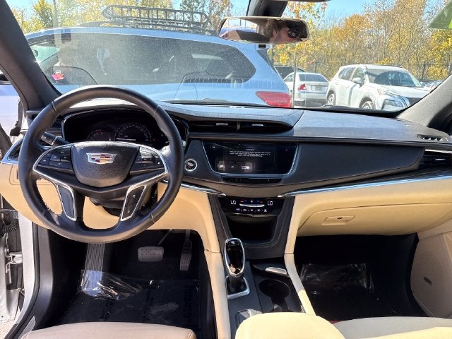 2017 Cadillac XT5 Base