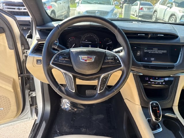 2017 Cadillac XT5 Base