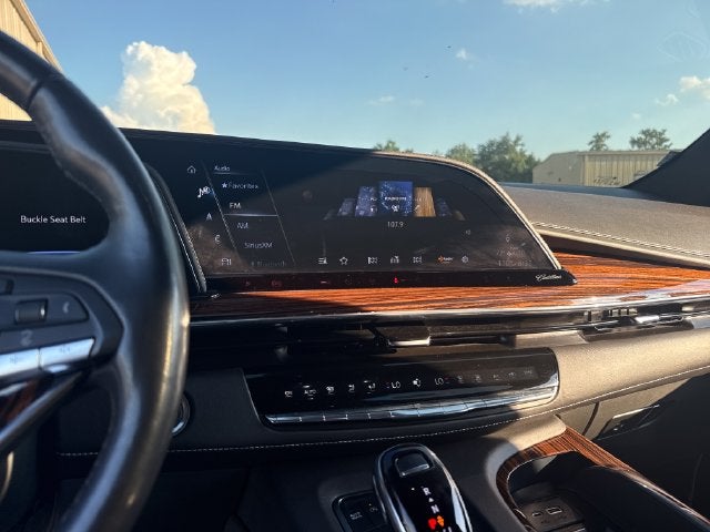 2022 Cadillac Escalade Premium Luxury