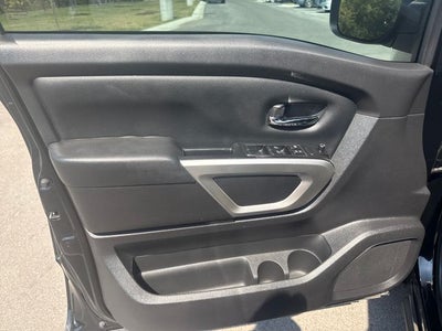 2024 Nissan Titan SV